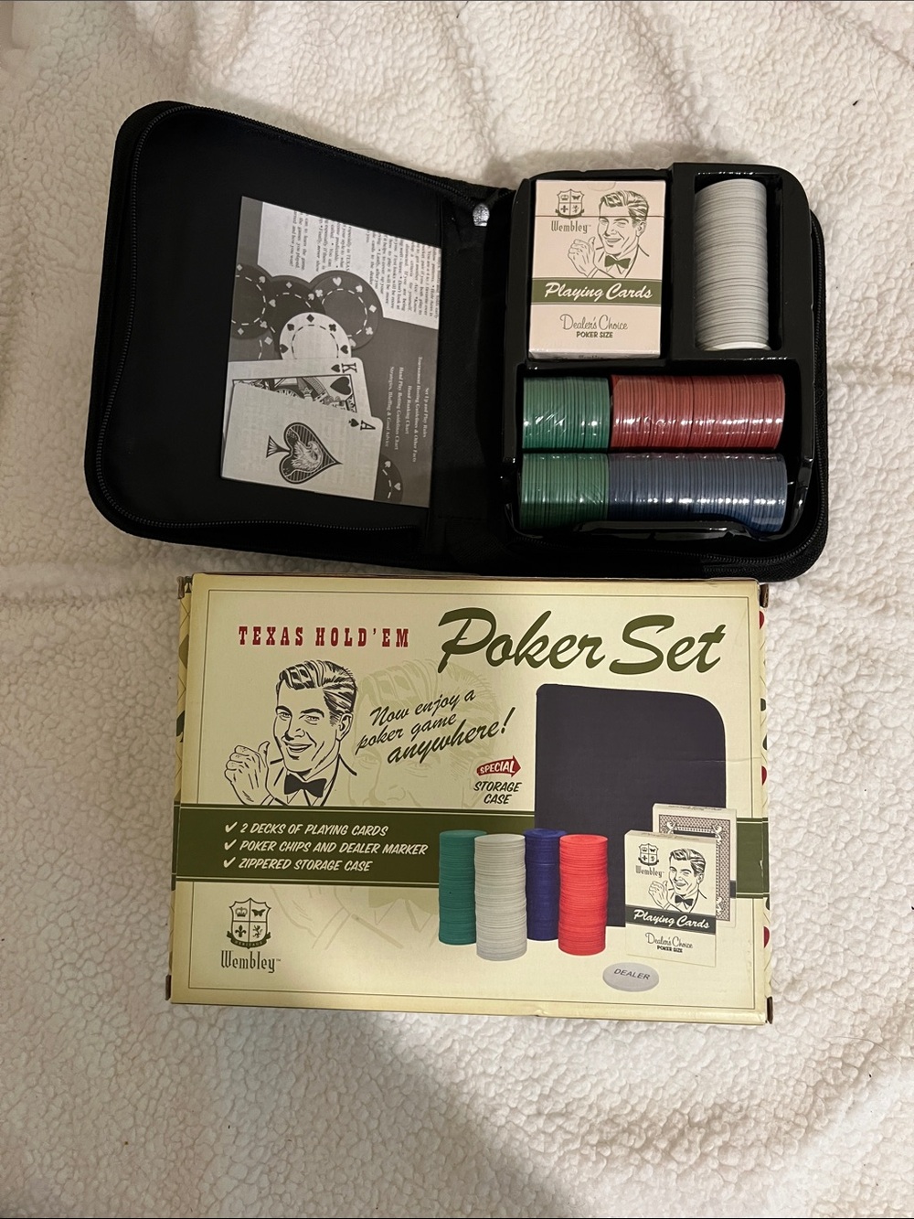 NIB Wembley Poker Set with Green, Red, Blue, White Chips